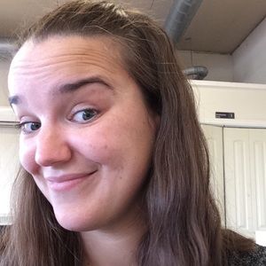 Meet your Posher, Shana